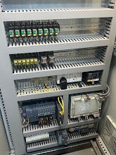 Panel kontrol MCC hasil rakitan PT Dirani Tech Ekatama